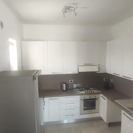 Seagull Sea & Airport Apartment *